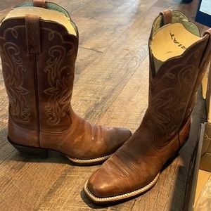 Women ariat legend boots